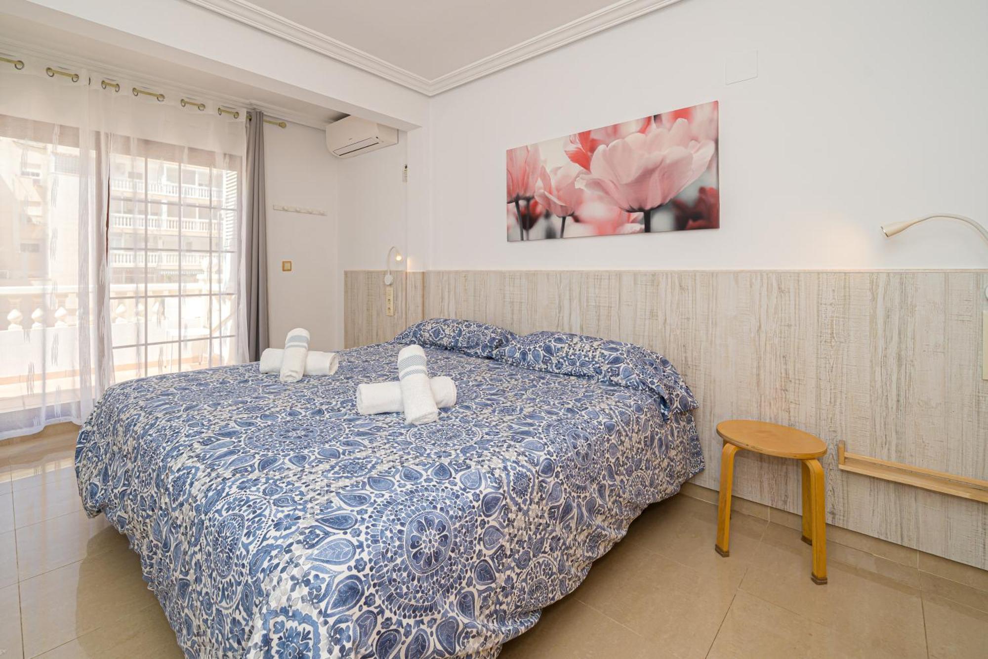 Front Line Apartment Jakarta 2 El Campello Kültér fotó